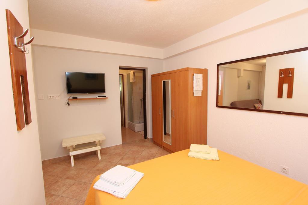Apartments Lara Rovinj Buitenkant foto